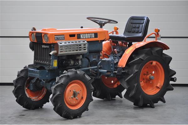 Kubota B7000 - VERKOCHT - LOOCON Essen